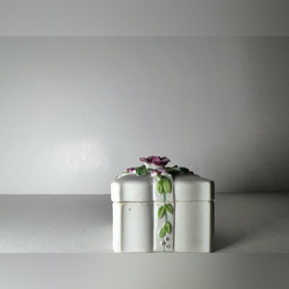 VTG Hand Painted Lefton China Ceramic Floral Gift Trinket Box 02486 - Picture 12 of 14